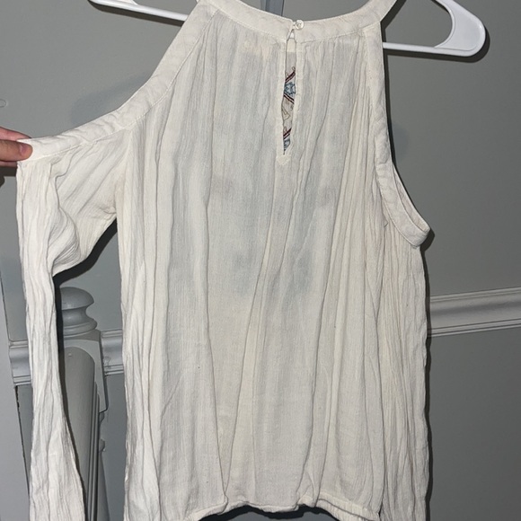 Cream off-shoulder long sleeve w tribal print, high neck - Picture 4 of 4